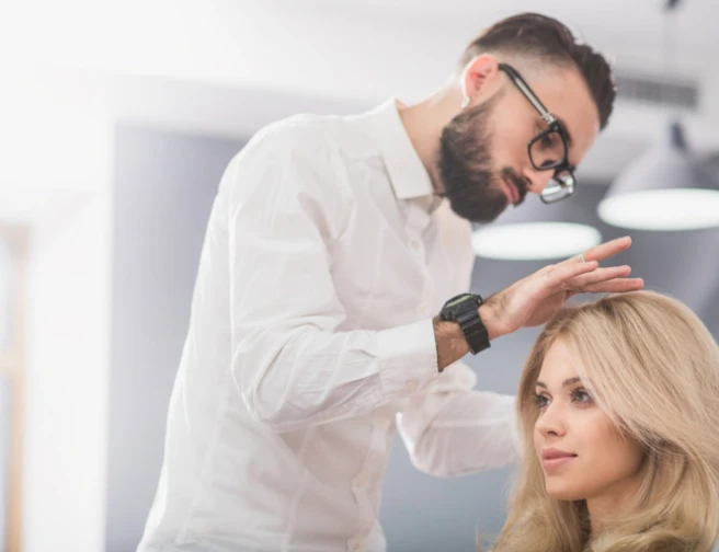 5 důvodů, proč účes ze salonu nepřežije první umytí
