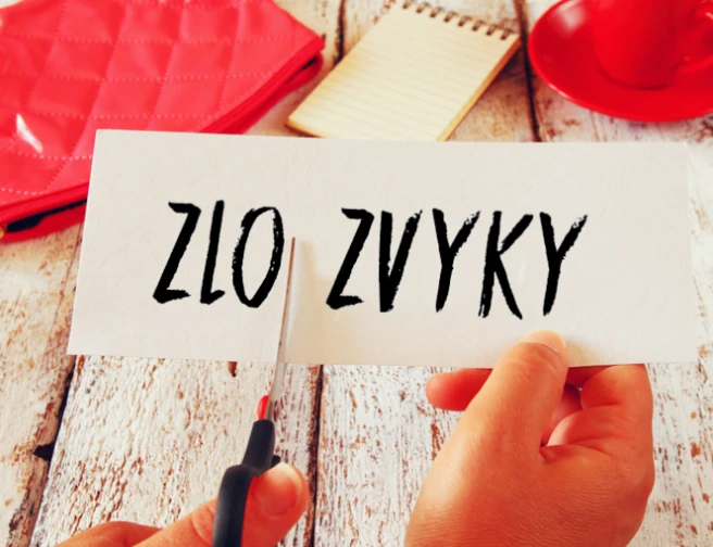 Zlozvyky, které vám ubírají na kráse. Zbytečně!