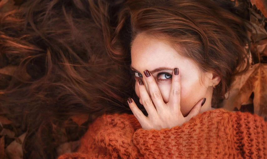 4x jinak: Podzimní make-up v tmavých barvách hlavní banner