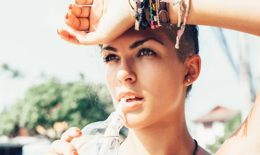 Ženské tabu: Zpocený obličej. Co na něj funguje? hlavní banner